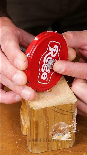 Homemade cotton candy made using a drill and a lid. 🍡🥫
