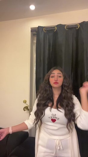 Expressive Hand Gestures and Movements Tutorial