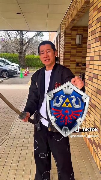 Samurai don't use shields 侍は盾を使わない🛡️ 刀だけで戦う🗡️ #samurai #japan #japanese #katana #sword #侍 #history