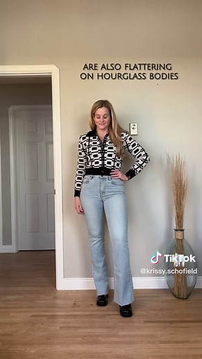 The Best Styles to Flatter Hourglass Body Shapes ✨ Hourglass bodies have balanced proportions so the main goals when dressing for this body type is to define curves and not to add bulk or throw off proportions. Watch for tips on how. #dressingforbodytype #fashiontips #bodypositivity #bodypositive #styleblogger #hourglassfigure #hourglassbody #styletips #hourglassfashion #bodytypes #fashion #fashiontiktok #bodyshape #bodyshapestyling #bodyshapes #bodyshapestyle #fashioninspo #fyp #bodytypestyling