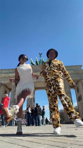 Chad Jones Touchdown Berlin 🇩🇪 ! Amapiano Dance Challenge #amapianotv #amapianodancechallenge