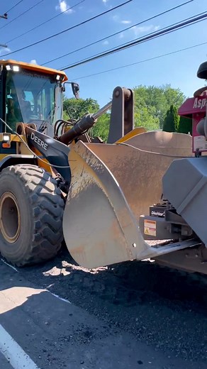 The asphalt zipper getting after it 🎥: @eric_jumper #asphaltconstruction #asphaltlife #pavingnation #asphalt #asphaltpaving #milling #millingmachine #heavyequipment #equipmentoperator