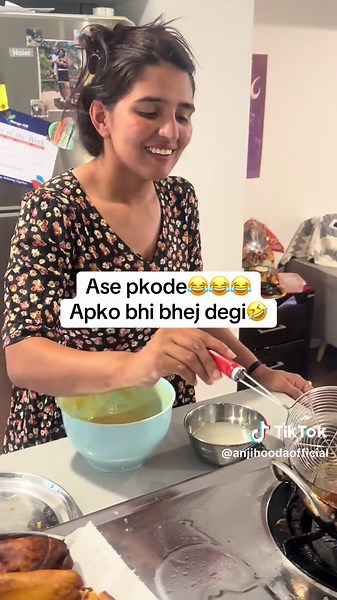 Hey bhagwan🤣🤣 ap bhi kha lo