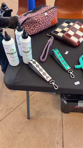 Hodgie and @Indie Hodges all set up @topgunbreakaway in Scone. Brand new stock, reins, pop up barrels, jeans and more. Come down check it out, @Rubbin Rumps -3Hequine will help you out. #bar3hequine #westernstyle #westerntack #supportlocal