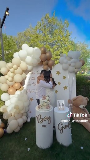 Twinkle twinkle little star, now we know what you are ✨ #genderreveal #lebanon #eventplanner #planwithsandy #boyorgirl