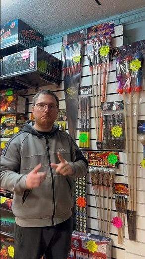 BIGGEST ROCKETS IN THE UK - PREDATOR ROCKETS BY GEMSTONE #FIREWORKS #FIREWORK