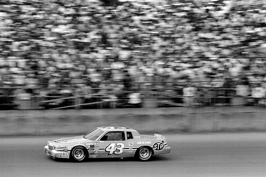NASCAR Hall of Famer Richard Petty recalls horrific crash at Darlington; drops two-word reaction