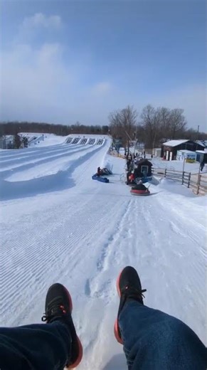 Snow Tubing, Barrie / Snow Valley Ski Barrie, Ontario Canada
