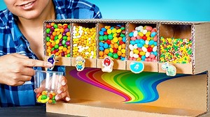 Comment Fabriquer Un Distributeur Automatique De Bonbons En Carton - video Dailymotion