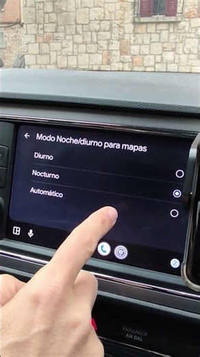 Set the DAY or NIGHT mode in Android Auto and forget about it changing automatically