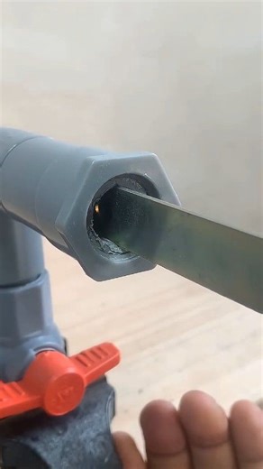 How to remove a broken threaded pipe without damaging the joint #diy #pvc #howto #plumbing #ideas #tips | Soyab Soyab