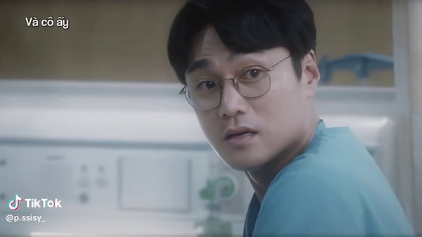 couple crush nhau 20 nămm #jojungsuk #jeonmido #hospitalplaylist #nhungbacsitaihoa #viral
