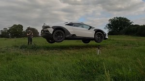 $317K Huracan Sterrato Owner Rates His Car's Off-Road Jumping Ability, Gives It a 10/10