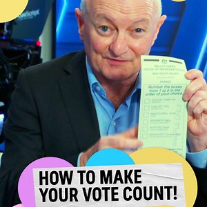 Time to challenge Antony Green! Do you reckon he can explain how to make your vote count in under 60 seconds? Let’s find out! Antony Green is the ABC’s Chief Elections Analyst and he’ll be helping us out with a few more videos as part of Politics Explained (Easily). We really want to hear what else you’d like him to unpack. Drop your questions and ideas below. | ABC News