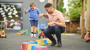 6 Permainan untuk Ajak Anak Aktif Bergerak, Kreatif dan Ekonomis