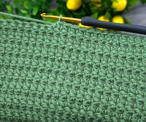 575K views · 7.3K reactions | •°°sequential pattern**!!! the easiest crochet pattern to make #knitting #crochet | Fashion World | Facebook