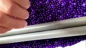 Working process of bead screening of Chai Crystal bracelet | Ann Crystal