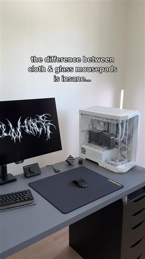 Comparing Cloth vs Glass Mousepads for Gamers