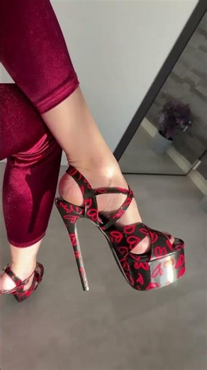 Red High Heel Sandals #jumpsuit #heels #highheels #sandals