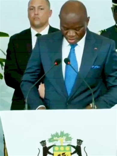 Foi, ordre et responsabilité : le message ferme du Président Oligui Nguéma Nuisances sonores, discours de haine, dérives dans certains lieux de culte : le Président interpelle les confessions religieuses et appelle à responsabilité, respect de la loi et contribution à la nation. 𝐂𝐨𝐧𝐭𝐚𝐜𝐭𝐞𝐳 𝐥𝐚 𝐫𝐞́𝐝𝐚𝐜𝐭𝐢𝐨𝐧 📲 066441717 📞 011775663 📬 contact@gabonmediatime.com 𝐑𝐞𝐣𝐨𝐢𝐠𝐧𝐞𝐳 𝐧𝐨𝐭𝐫𝐞 𝐜𝐡𝐚𝐢̂𝐧𝐞 𝐖𝐡𝐚𝐭𝐬𝐀𝐩𝐩 : 🔗 https://lc.cx/9dgPhl 🇬🇦𝐆𝐚𝐛𝐨𝐧 𝐌𝐞𝐝𝐢𝐚 𝐓𝐢𝐦�