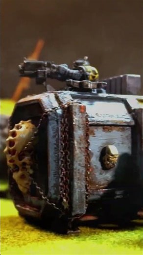 This cardboard trick makes miniatures look cinematic