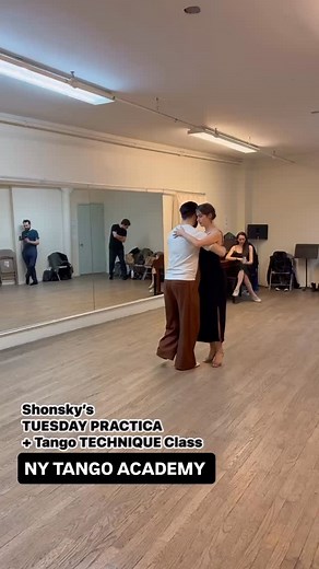 SHONSKY’s TUESDAY TECHNIQUE class PRACTICA In MANHATTAN ⸻ 🗓 Schedule • 7:00 PM – 8:00 PM Tango Technique LESSON • Format: SOLO (no partner required) • Level: ALL LEVELS • 8:00 PM – 10:00 PM Guided PRACTICA • Format: PARTNER REQUIRED Phone : 929 233 3886 E-mail : jacobshonsky@gmail.com #tango #dance #nyc #inspiration @iakofshonsky @rosypique | NY Tango Academy