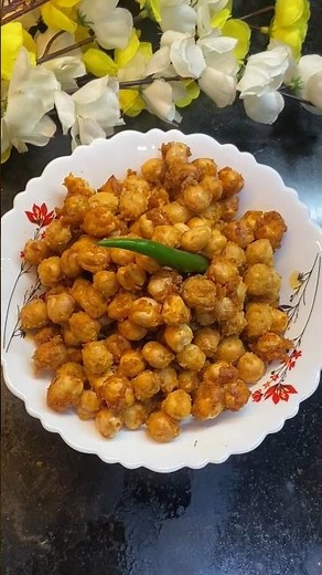 Crispy ROASTED CHICKPEAS | The Perfect Healthy Snack You're Obsessed With! #shortvideo #recipe