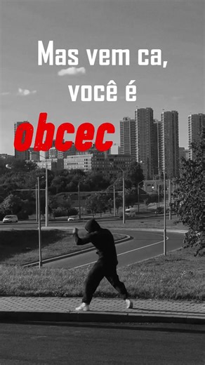 Motivação Adam Sandler, arremessando alto.