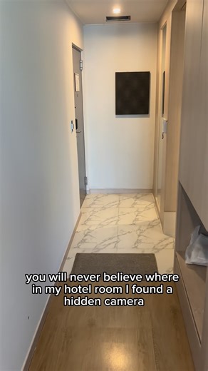 Igyadevice | 😳📹 A ceiling that sees everything… You’d sleep under it. Shower under it. Live under it — without knowing. Hidden cameras aren’t rare.... | Instagram