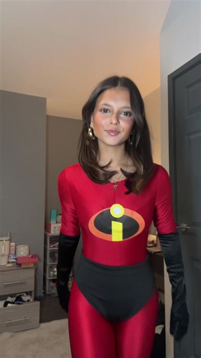 costume number 2 #incredibles #elastigirl