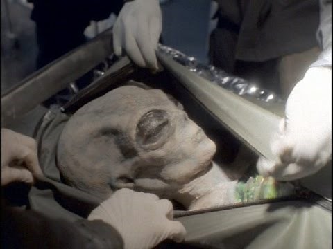 Mistérios do Espaço: Alienígenas (Dublado) - Documentário National Geographic