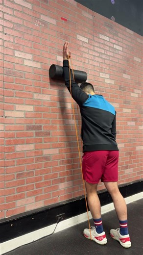 Single Arm Resisted Serratus Wall Slide #physicaltherapy