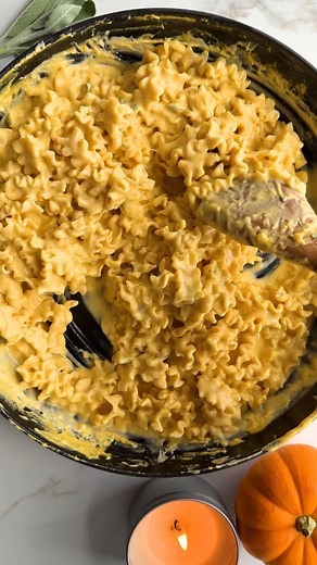 12K views · 53 reactions | CREAMY PUMPKIN PASTA! Cozy girl dinner in pasta form 李 Silky, savory, and ready in just 20 minutes! Comment “RECIPE” and I’ll send you the link! | Well Plated | Facebook