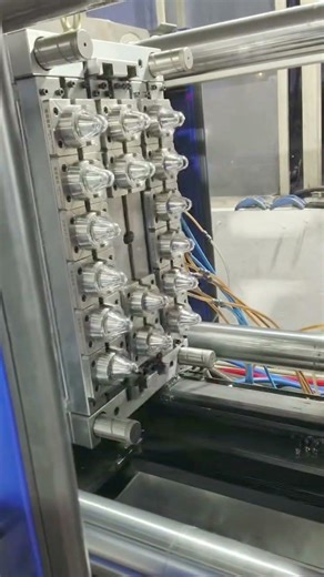 PET jar mould & preform mould，hot runner design，fast cooling，short cycle time。High precision #mold