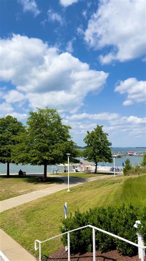 2.8K views · 38 reactions | Birds chirping, water flowing, sunshine shining — all mixed with the perfect soundtrack. Turn up the volume, this is the sound of summer ✨ #ChesapeakeHyatt #SunnyDays #SummerVibes | Hyatt Regency Chesapeake Bay | Facebook