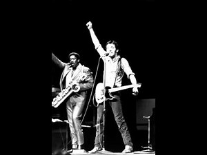 28. Ramrod (Bruce Springsteen - Live In Providence 12-11-1980)