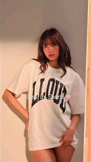 Lisa in Shorts🪼 #blackpink #blink #lisa #kpop #korea #thailand #shorts #lalisa #viral #pop #fyp