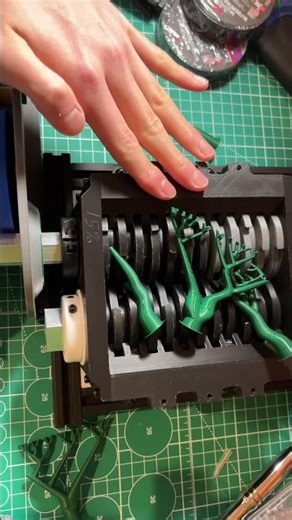 3D Printed Gearbox (High Torque) with My 3D Printed Shredder!?