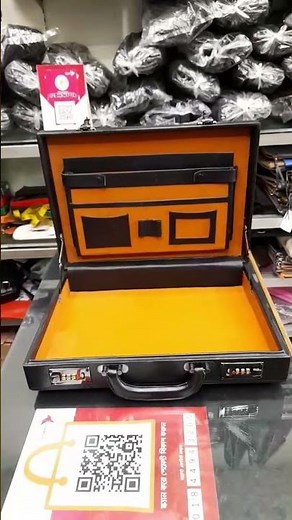 100% Leather Small Briefcase Size 11.5" ×16" ×3"