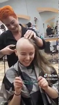 #headshave #haircut #hairtransformation #headshaving #girlwithshavedhead #shavedhead #buzzcut #undercut #sidecut #newhair #bald #sideshave #baldgirl