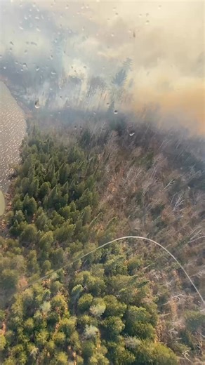 4K reactions · 185 shares | Structure Protection on the Camp House Fire  today. #Boomer #chinook #pilotlife #ch47 #firefighter #lifeontheskids | Earl Watters | Facebook