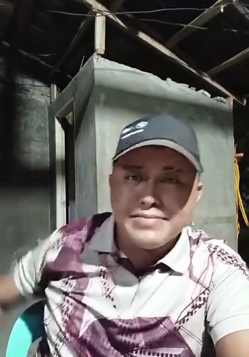 WATCH: Barangay Tres de Mayo Captain Oscar “Dodong” Bucol Jr. was reportedly questioning the ₱20-million EcoPark project in Digos City prior to being shot dead on Tuesday, November 25, according to accounts from witnesses. Initial reports state that the barangay chief was suddenly attacked by an unidentified assailant. Despite being fatally wounded, Kap. Bucol managed to call for help before losing his life. Authorities are now investigating the incident, including possible motives linked to the