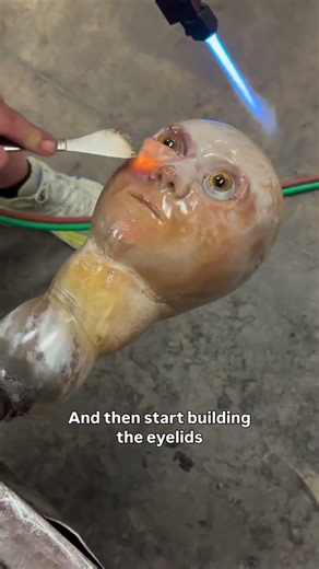 Making a human head from molten glass requires an immense amount of focus i made this piece a few