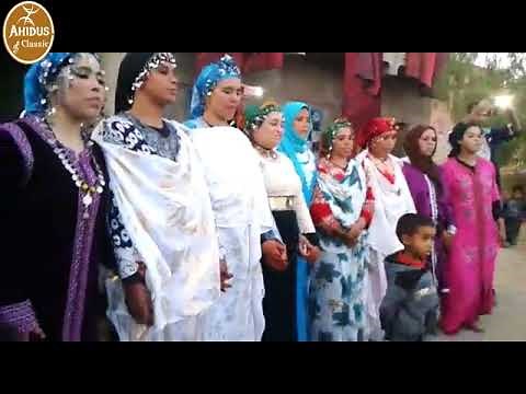 Ahidous ait atta Mellab: isafri usmun احيدوس ايت عطا