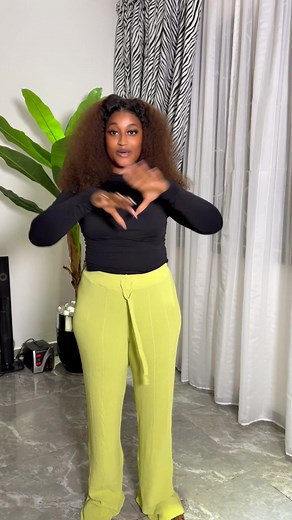 133K views · 7.7K reactions | Essaie n3 Le code promo "YANGONJOH" donne -15% de réduction sur vos 3 premiers trajets | Sarah biket | Facebook