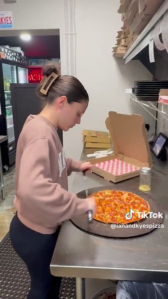 Thin Crust Pizza: The Perfect Slice On Your Plate