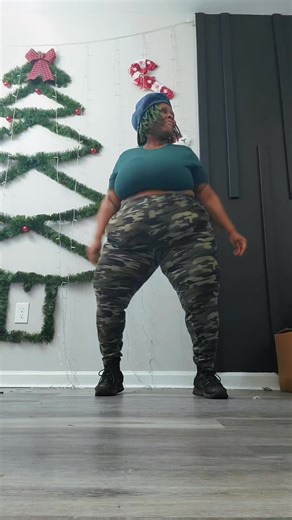 Dont miss out on your Queen worried about a fupa & thunder thighs