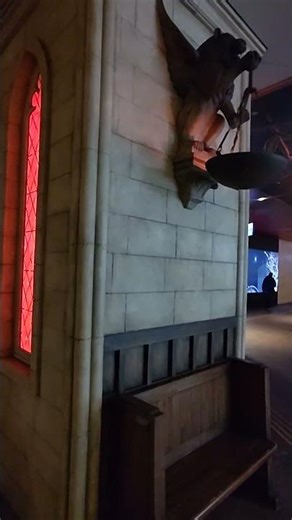 赤坂駅 ハリーポッター ベンチ 20260110 カメラ Google Pixel 5a