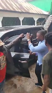 Former Liberian President George Weah visits the Home of Civicus Barsi-Giah on his birthday | Hope TV-Liberia