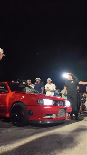 Nissan Sentra | Tsuru | V16 | B13 | SR20VE | SR21VE | SR20VET on Instagram: "King of the Hill | 624WHP 1991 Nissan Sentra @dreamfest__ @kromenights 🎥 @streetstylejpn The Nissan SR20VE (NEO VVL) engine is featured in models like the Nissan Primera, Nissan Bluebird, and Nissan Wingroad. The bottom block is a stock SR20VET, directly from the Nissan X-Trail GT, equipped with a Precision 6266 Ball Bearing T3 V-Band turbo. 𝗠𝗼𝗱𝘀: SR20VE Head SR20VET Block @precis
